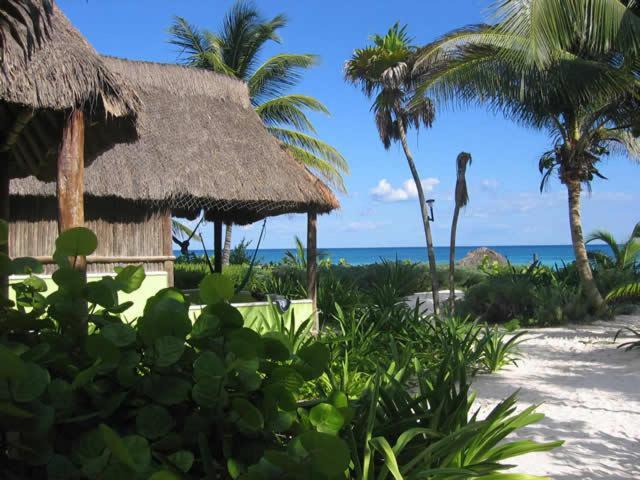 Bt Live Tulum Located At The Party Zone Hotell Eksteriør bilde