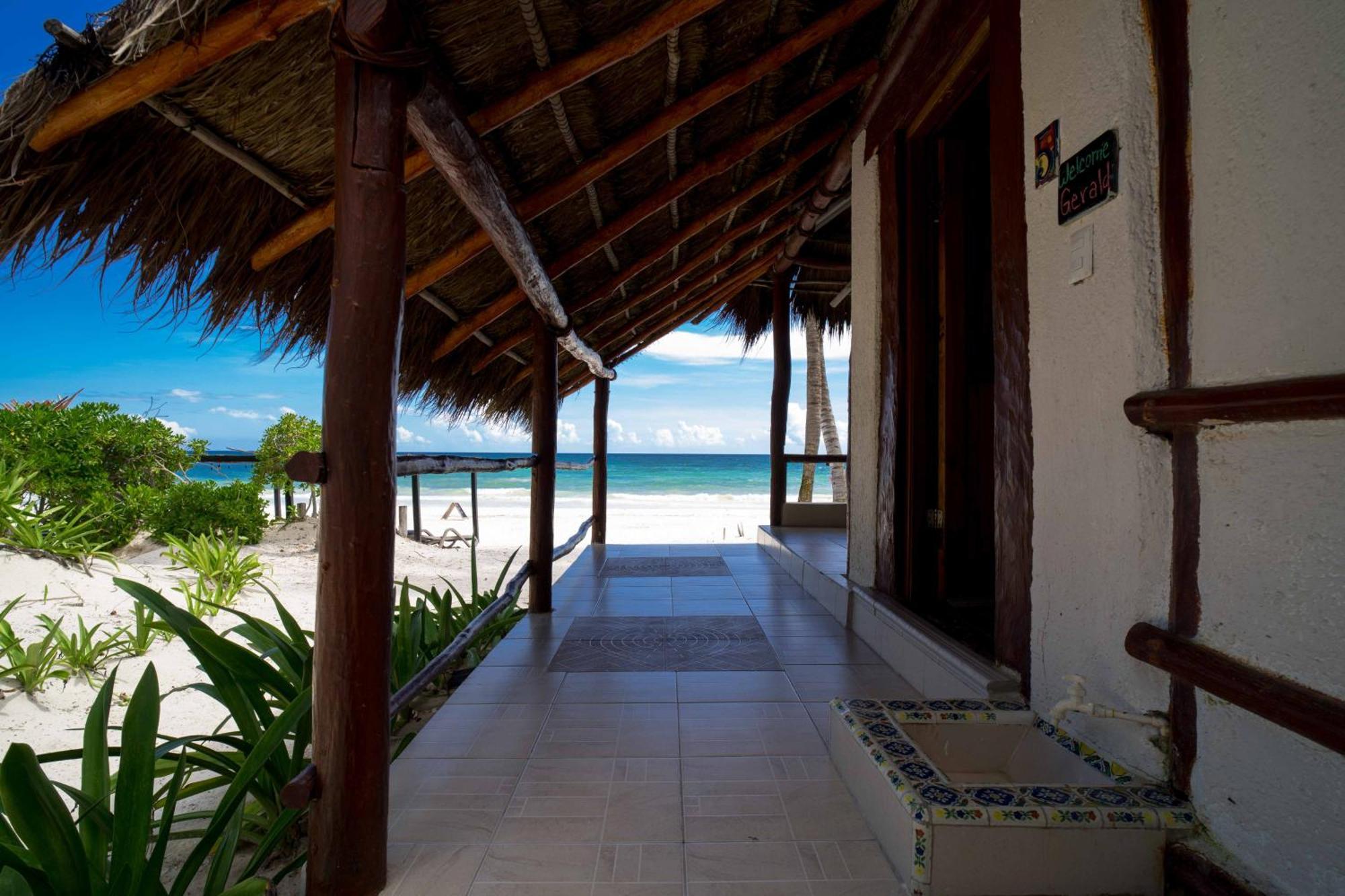Bt Live Tulum Located At The Party Zone Hotell Eksteriør bilde