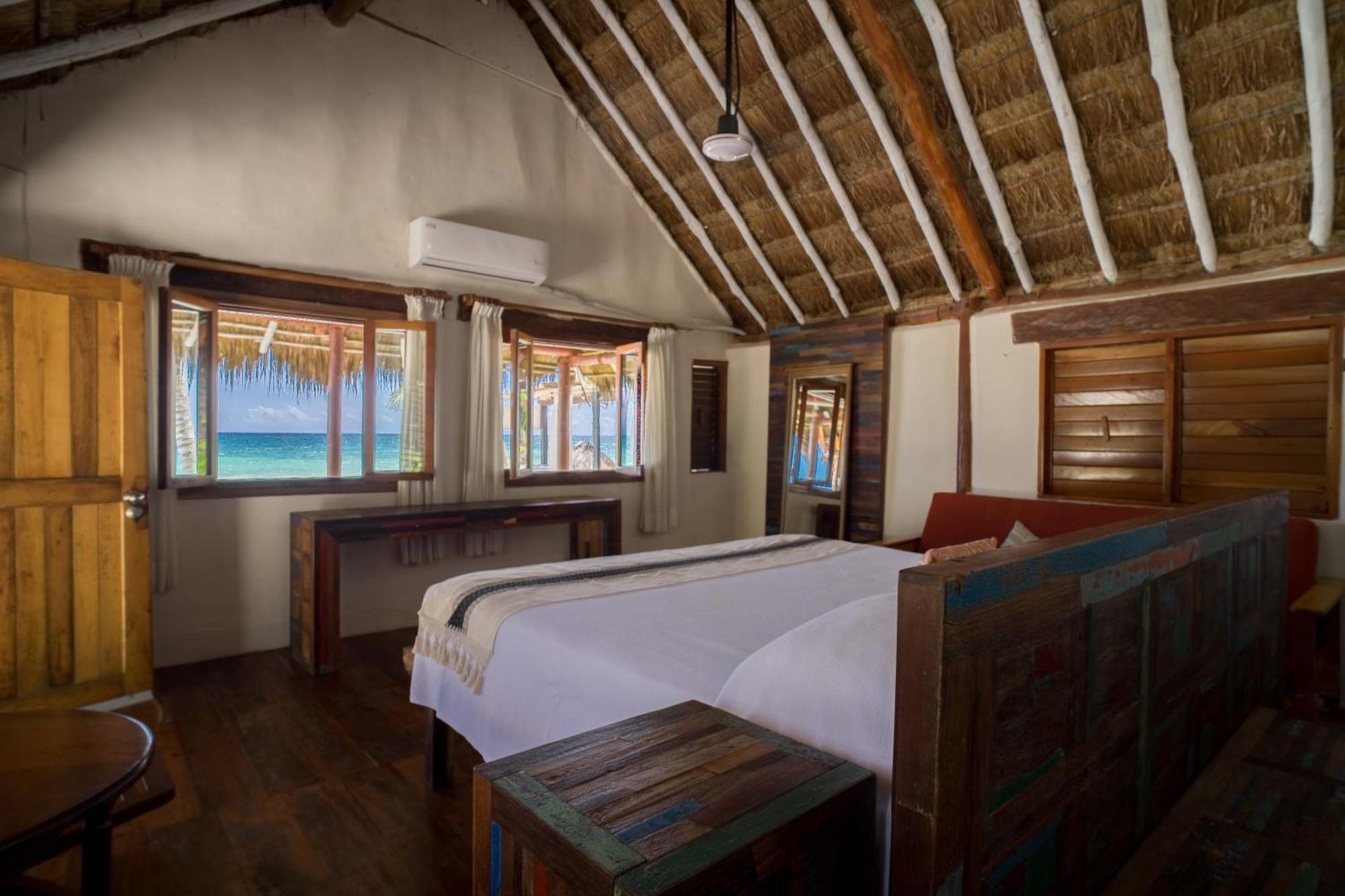 Bt Live Tulum Located At The Party Zone Hotell Eksteriør bilde