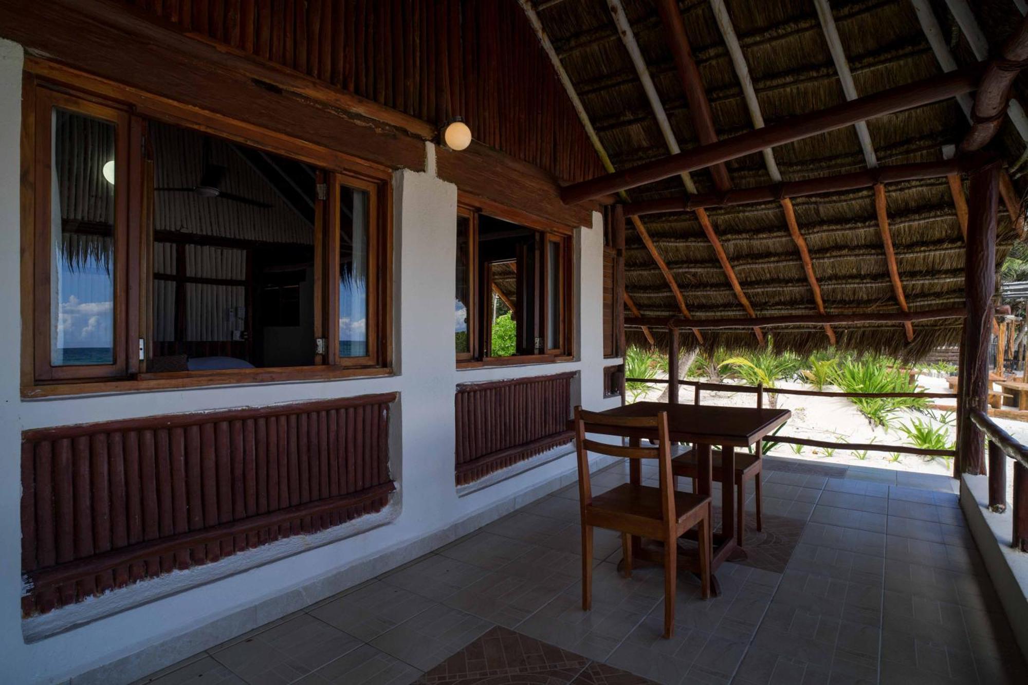 Bt Live Tulum Located At The Party Zone Hotell Eksteriør bilde