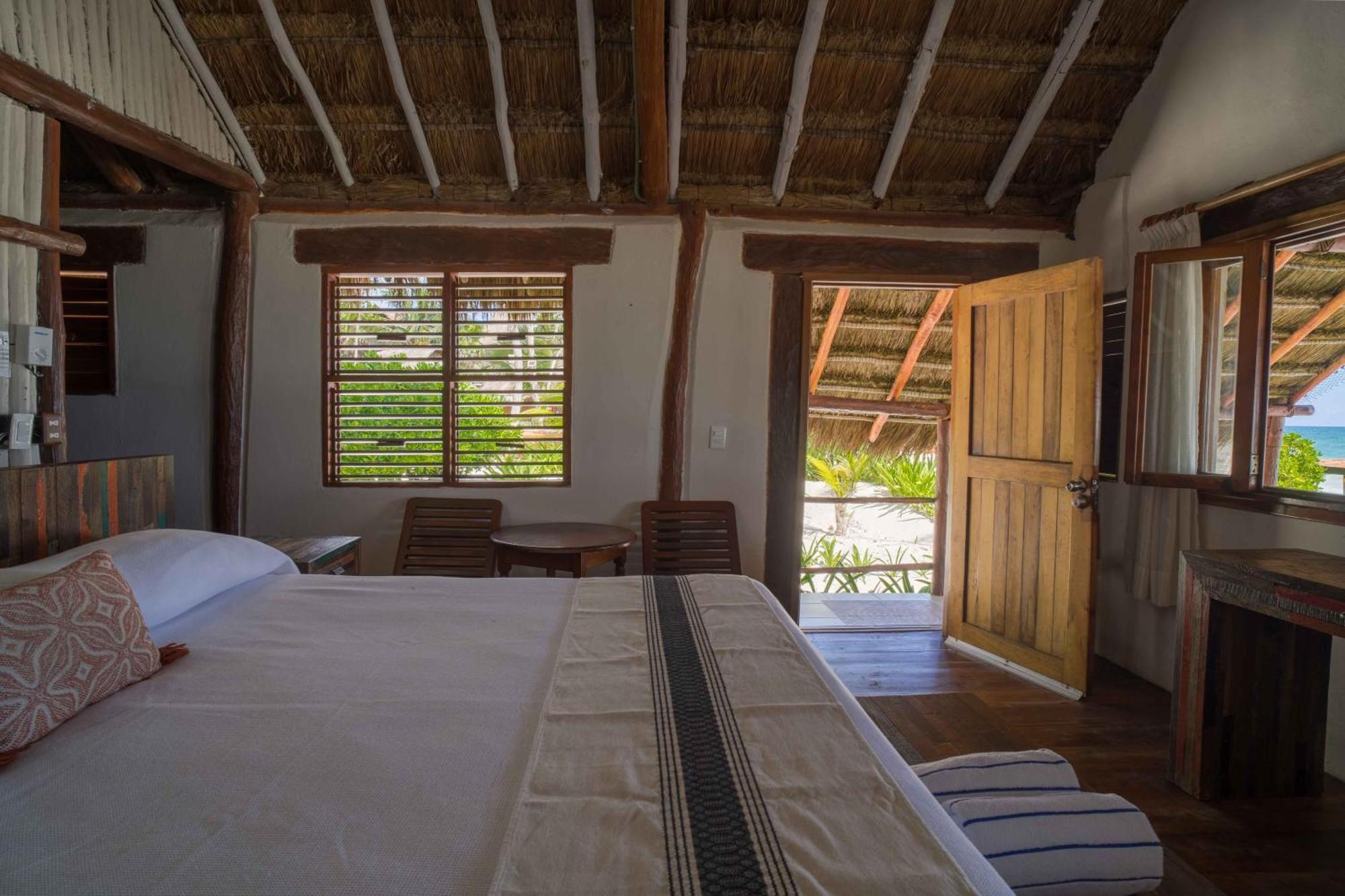 Bt Live Tulum Located At The Party Zone Hotell Eksteriør bilde