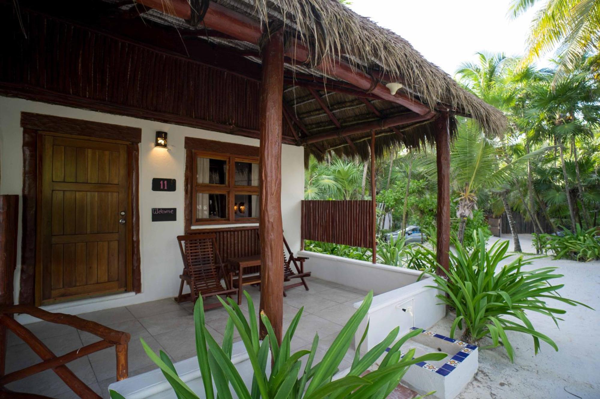 Bt Live Tulum Located At The Party Zone Hotell Eksteriør bilde