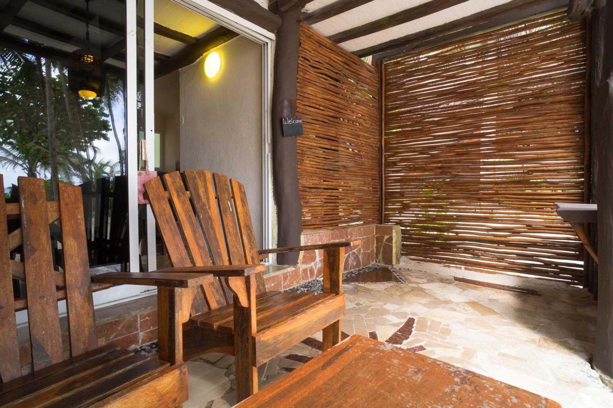 Bt Live Tulum Located At The Party Zone Hotell Eksteriør bilde
