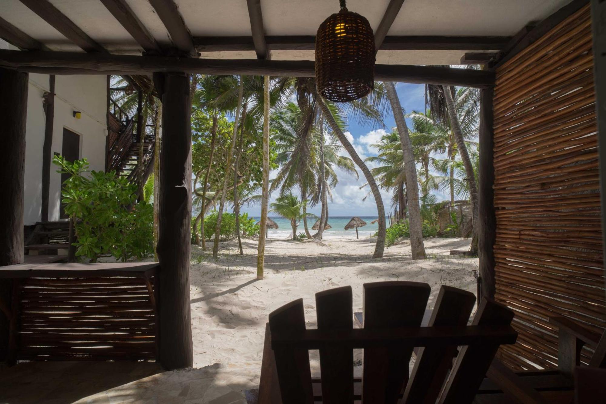 Bt Live Tulum Located At The Party Zone Hotell Eksteriør bilde