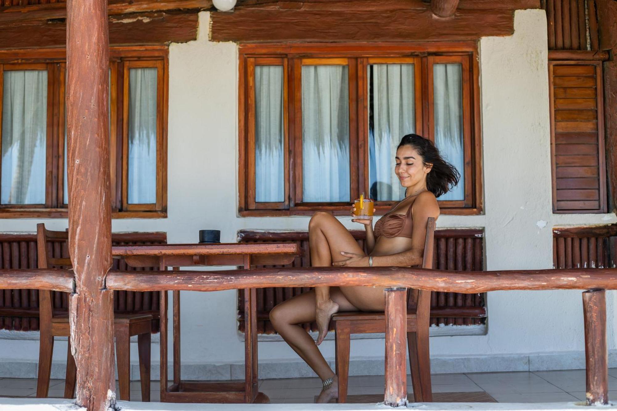 Bt Live Tulum Located At The Party Zone Hotell Eksteriør bilde